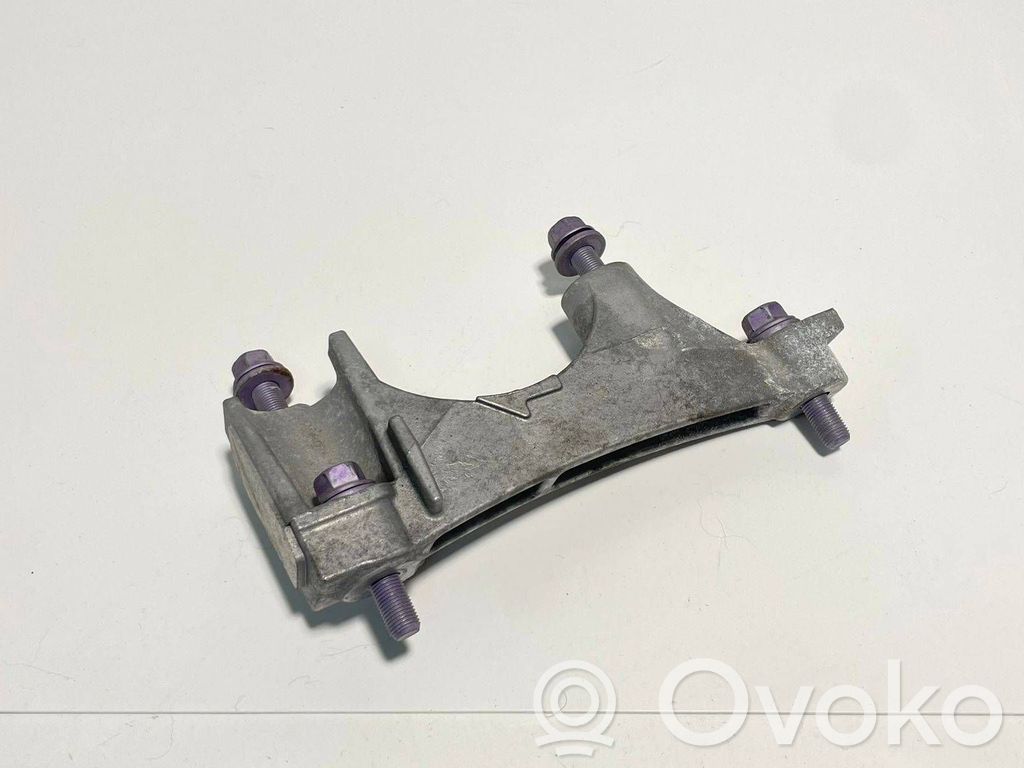 Toyota RAV 4 (XA50) Engine mounting bracket 