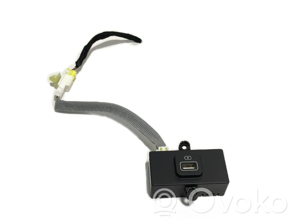 KIA Sorento IV USB savienotājs 