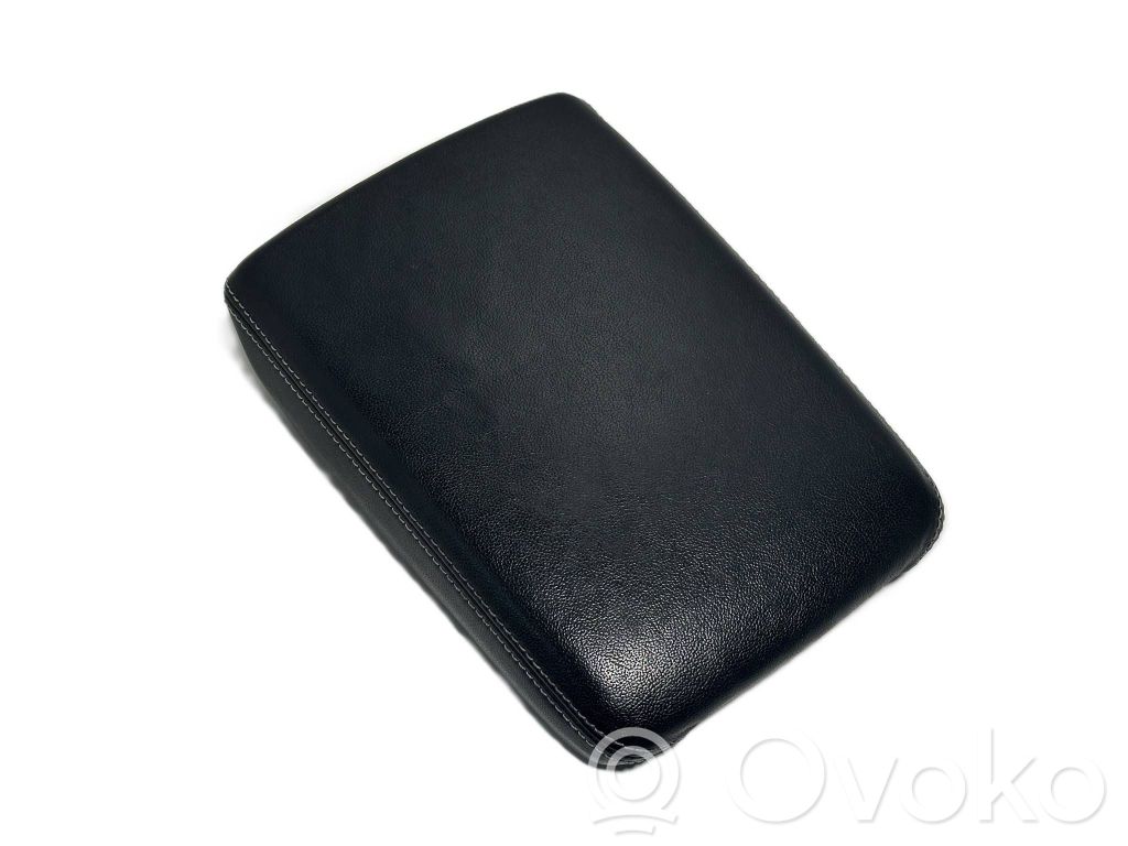 Audi A4 S4 B9 8W Reposabrazos 