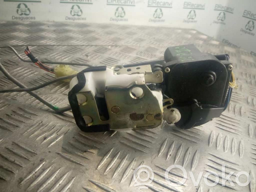 Rover 200 XV Front door lock 