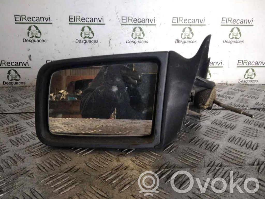 Opel Astra F Elektryczne lusterko boczne drzwi przednich 