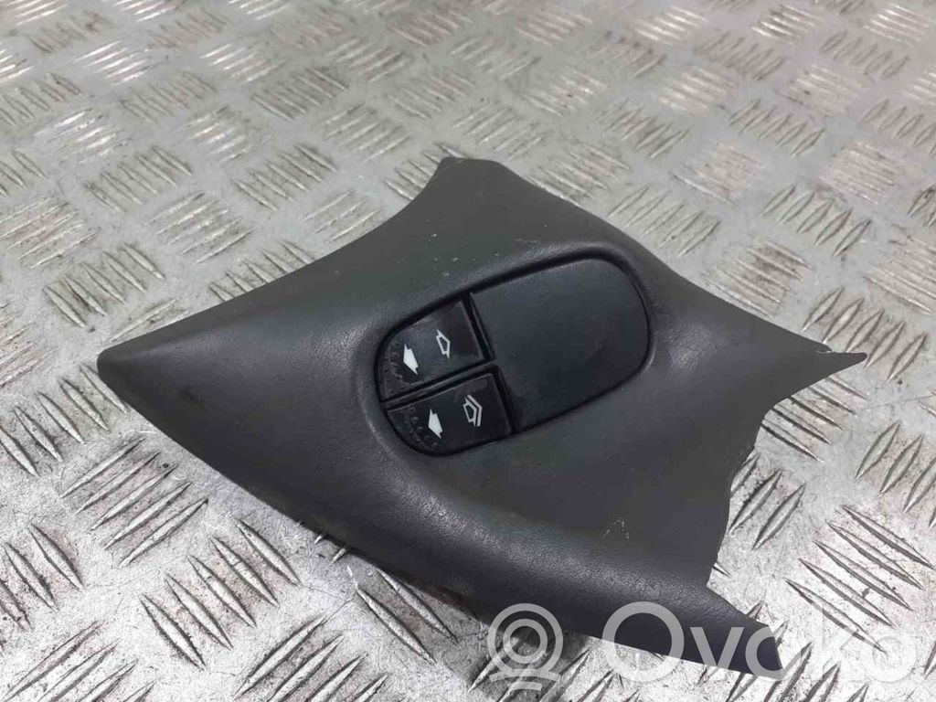Ford Focus Electric window control switch 