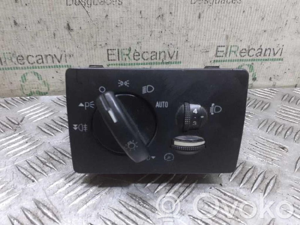 Lichtschalter   4M5T13A024CA