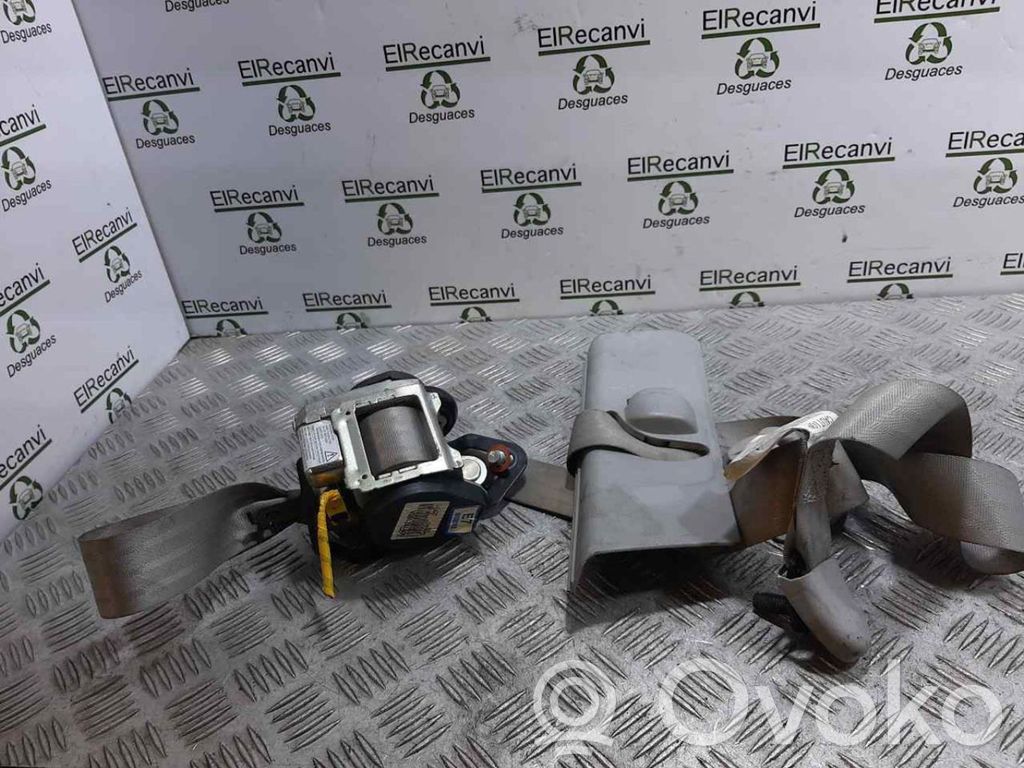 Cinturón delantero   608192100A