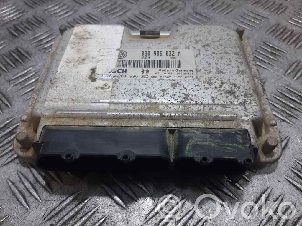 Engine control unit/module ECU   030906032M