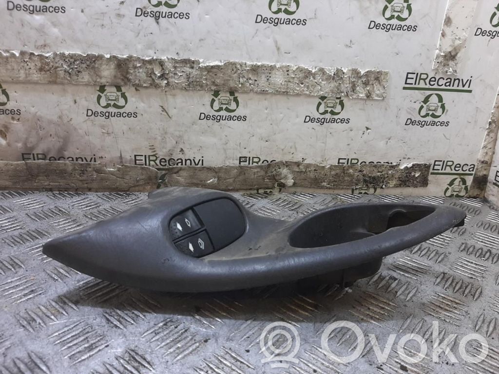 Electric window control switch   98ABA22621F