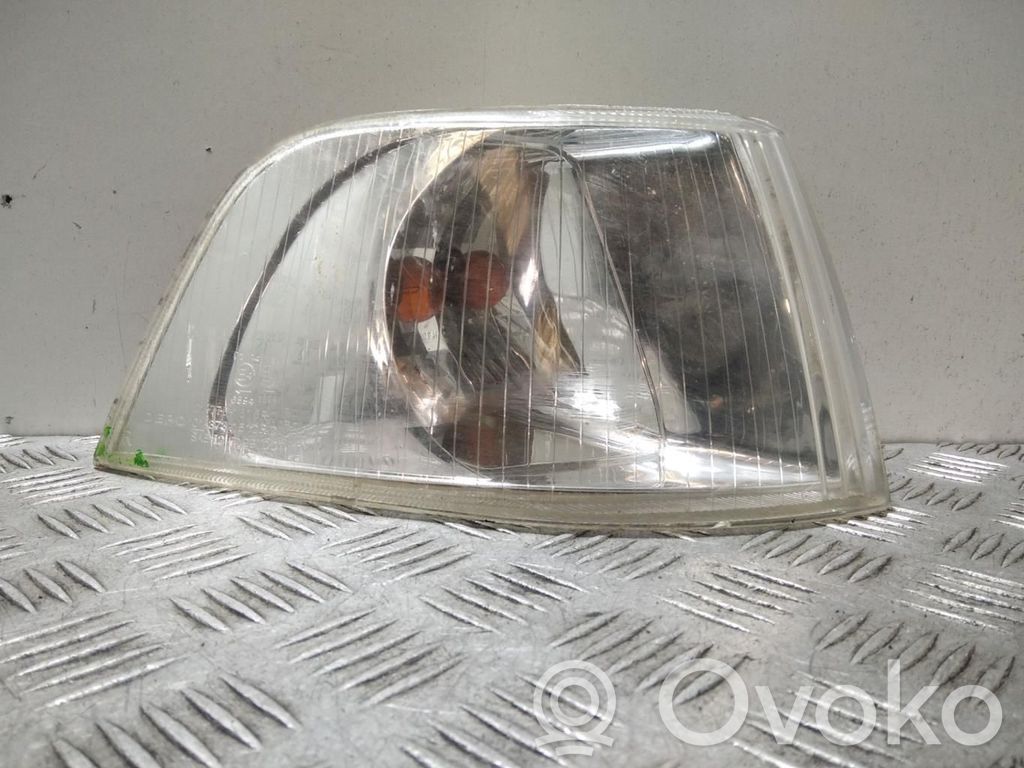 Volvo V40 Kierunkowskaz przedni 