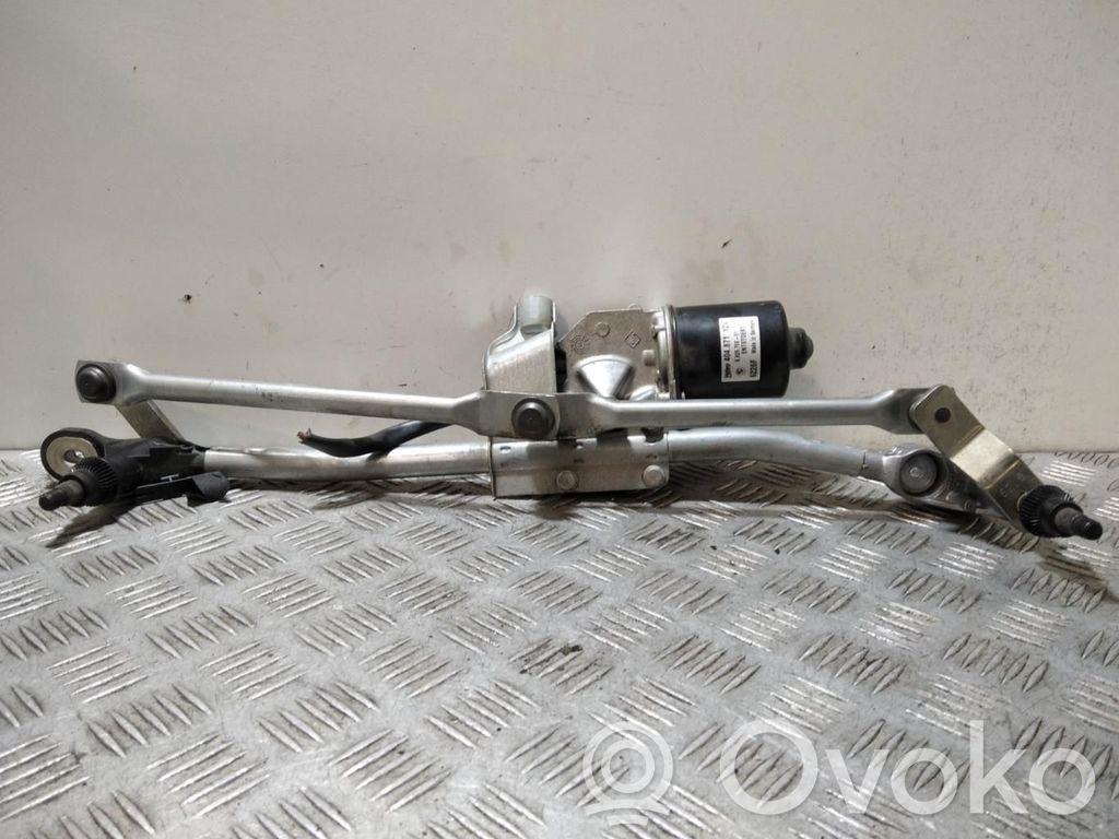 BMW 1 E81 E87 Front wiper linkage and motor 