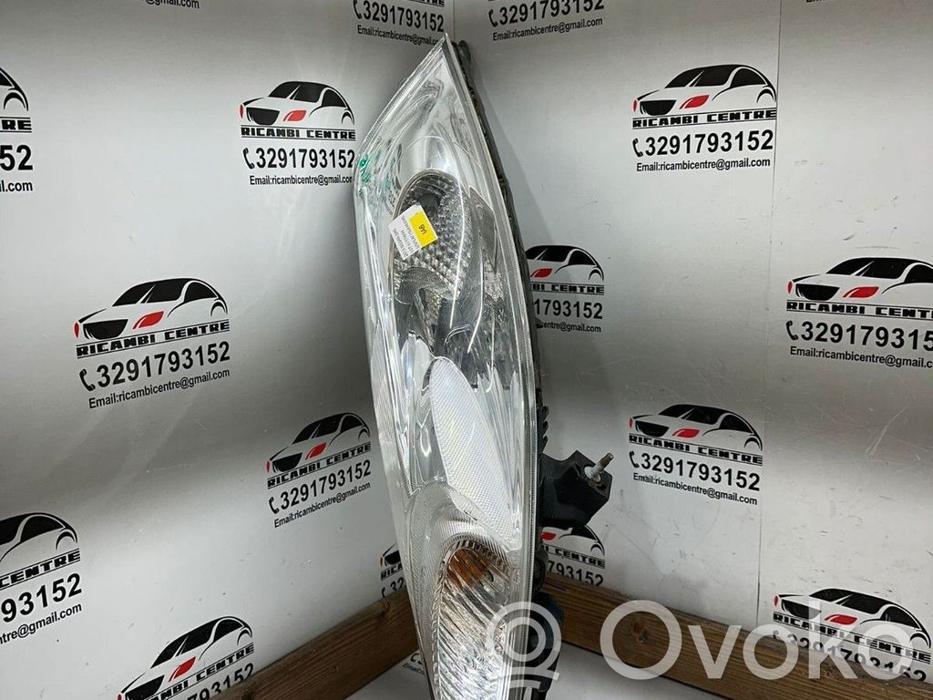Nissan NX 100 Lampa przednia 