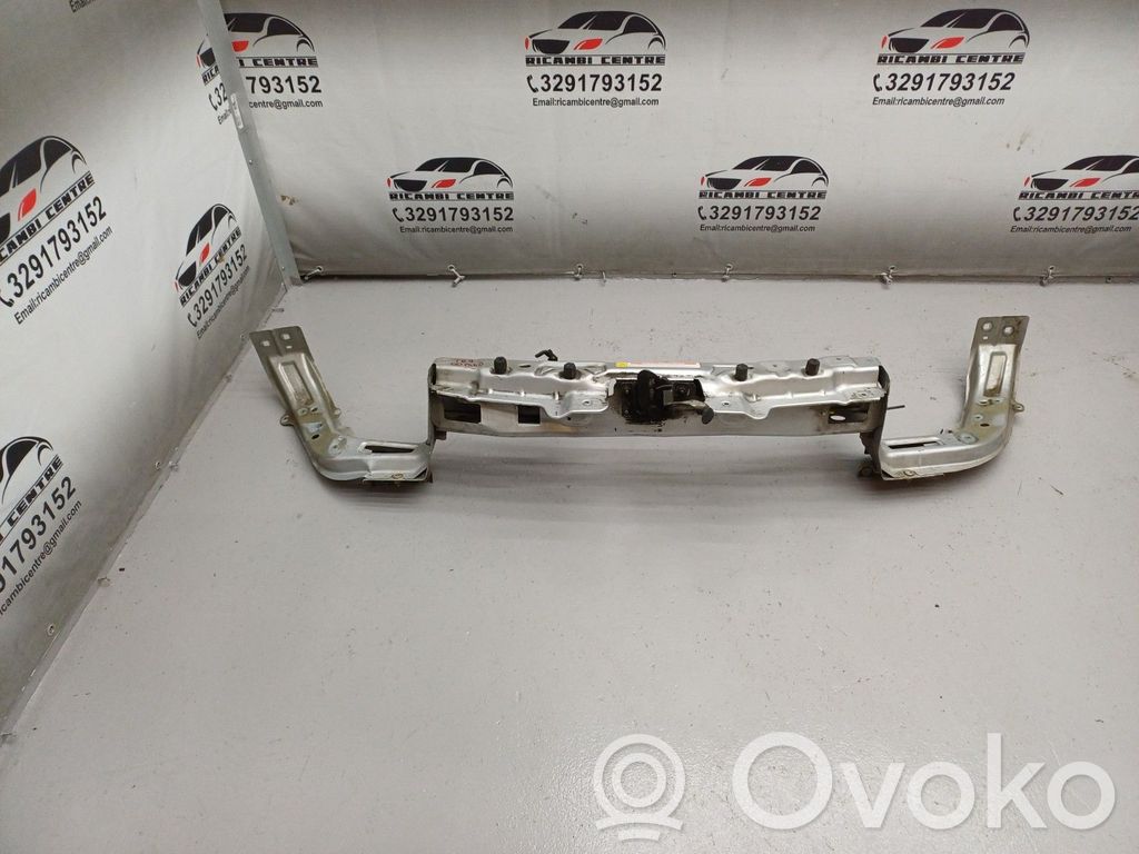 Opel Combo D Balkis priekinio bamperio 