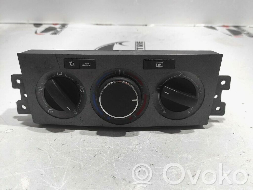 Climate control unit   95261985,1301290012