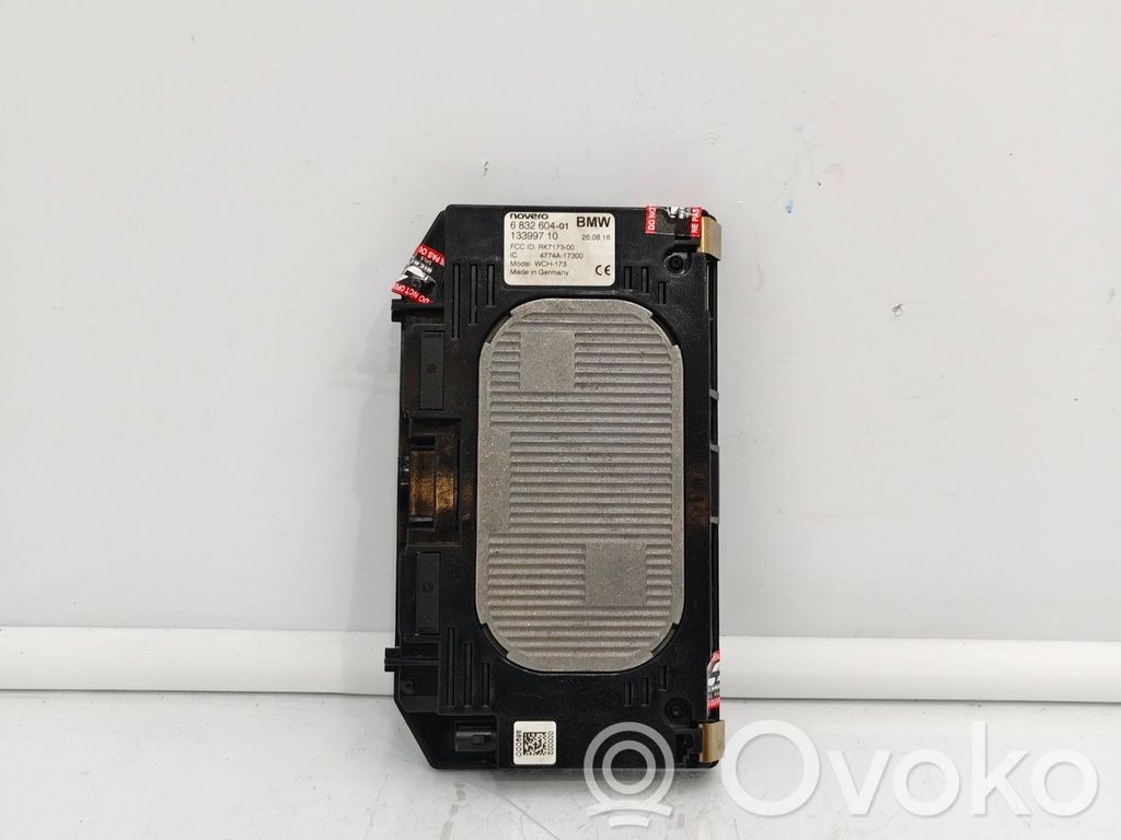 BMW 7 G11 G12 Moduł ładowania bezprzewodowego 