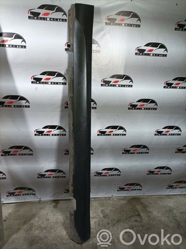 BMW X1 E84 Kynnyksen/sivuhelman lista 