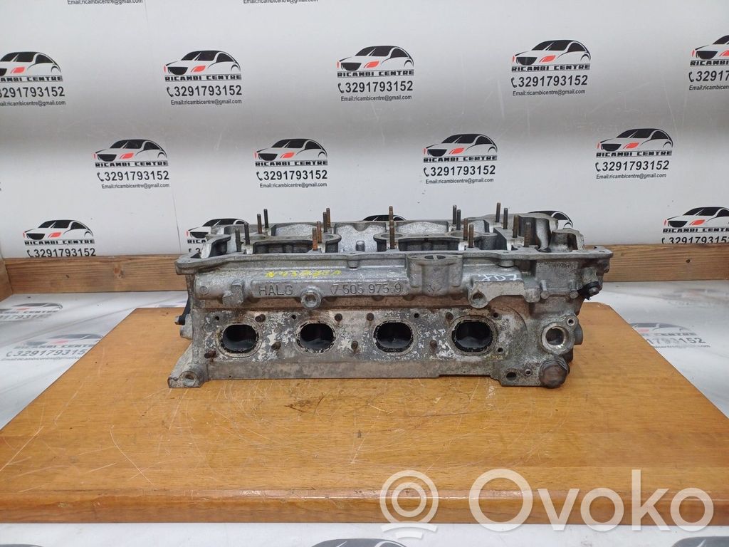BMW 1 E81 E87 Engine head 