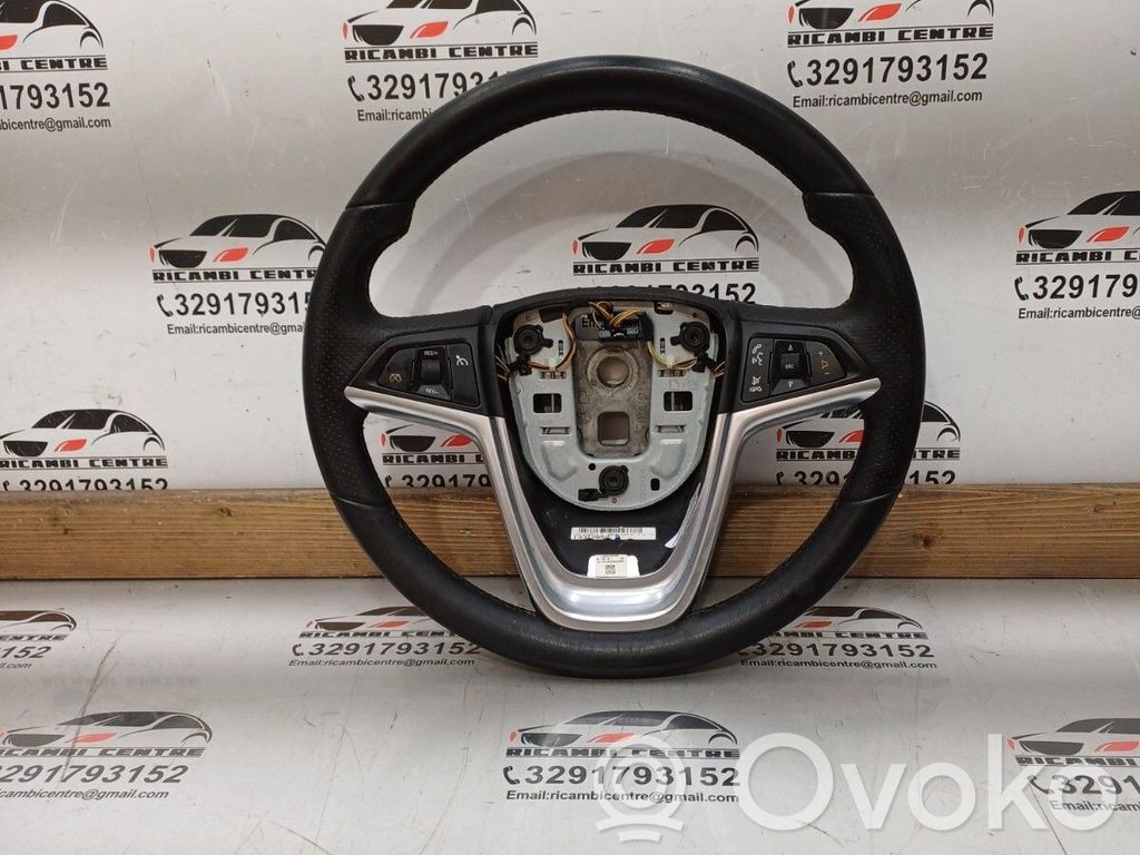 Opel Astra J Ohjauspyörä 