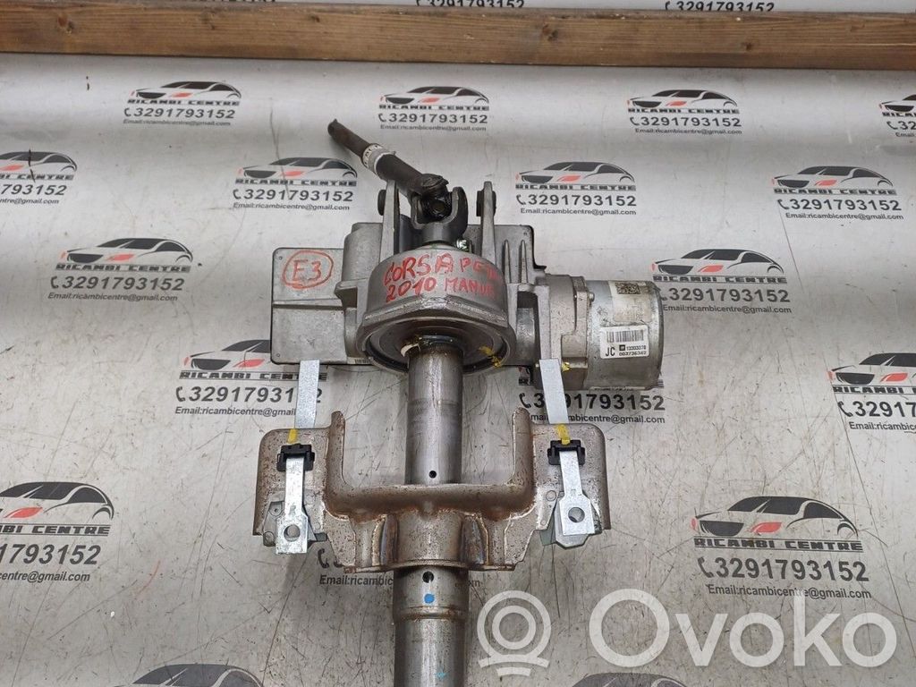 Opel Corsa D Aizmugurējā stūres statne 