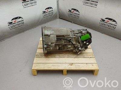 Volkswagen Crafter Cutie viteze manuală cu 6 trepte 