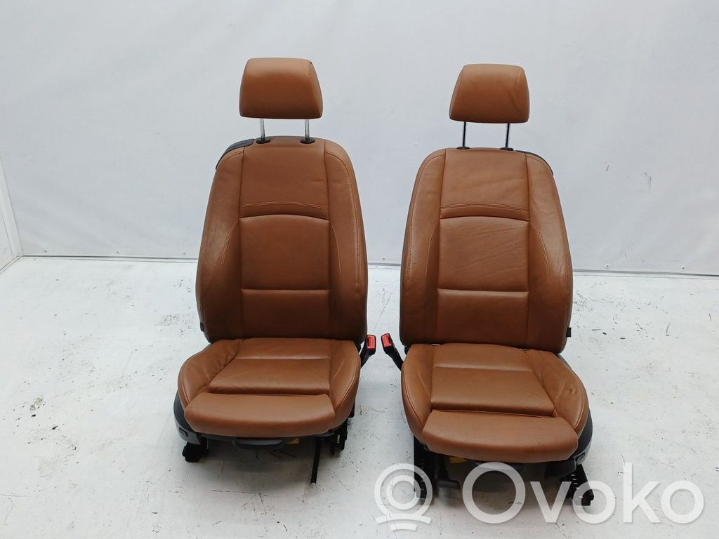 Seat set