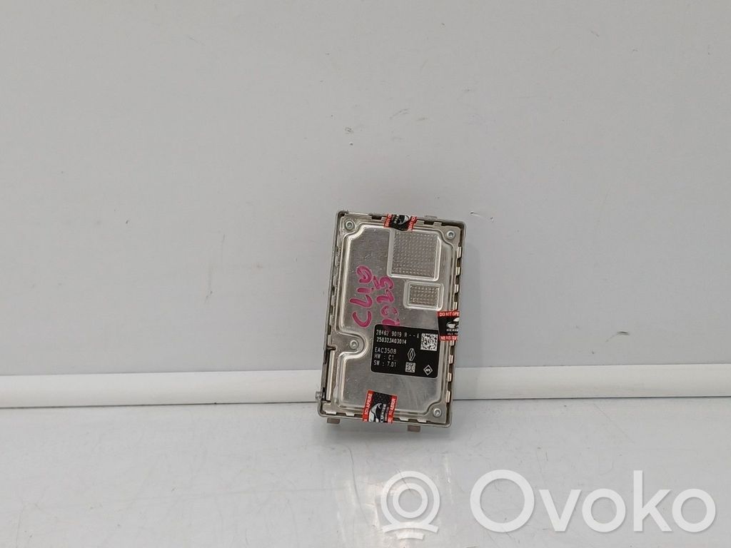 Renault Clio V Camera control unit module 