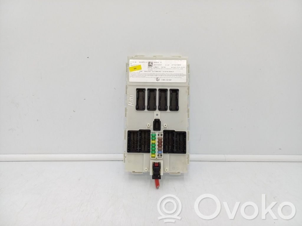 Moduł / Sterownik komfortu   116RI001097,10681810,61355A1C779,61355A30307,61355A402E6,61355A42138,61355A91FD5,61355B5D695,61359350676,6135935067601,6276ABDCRL01,935067601