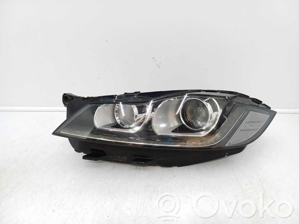 Jaguar XF X260 Lampa przednia 