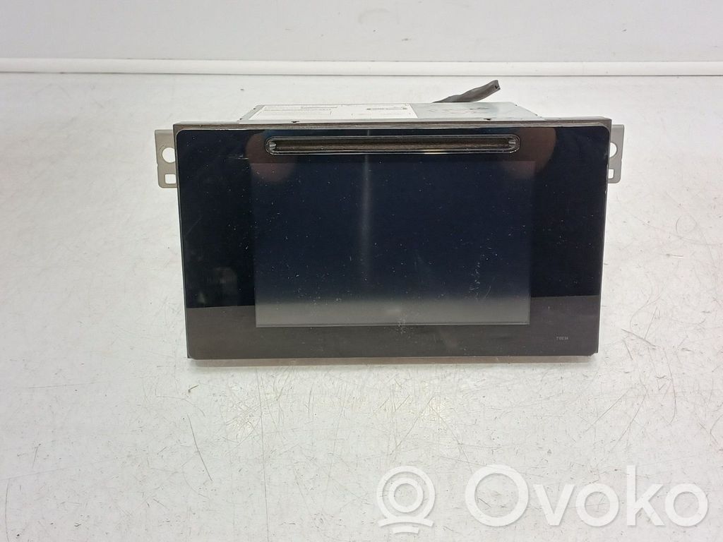 Toyota Prius c Panel / Radioodtwarzacz CD/DVD/GPS 
