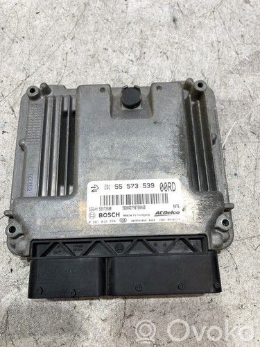 Opel Insignia A Komputer / Sterownik ECU silnika 