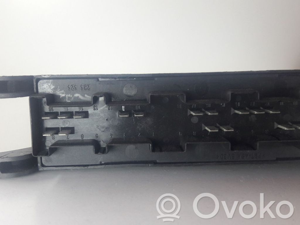 Mercedes-Benz E W210 Light module LCM 