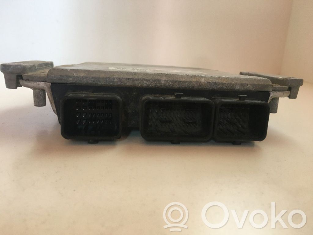 Peugeot 807 Engine control unit/module 
