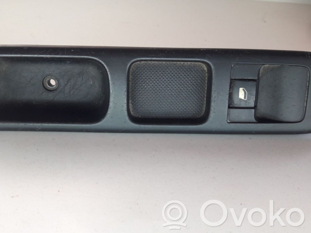 Peugeot 307 Electric window control switch 