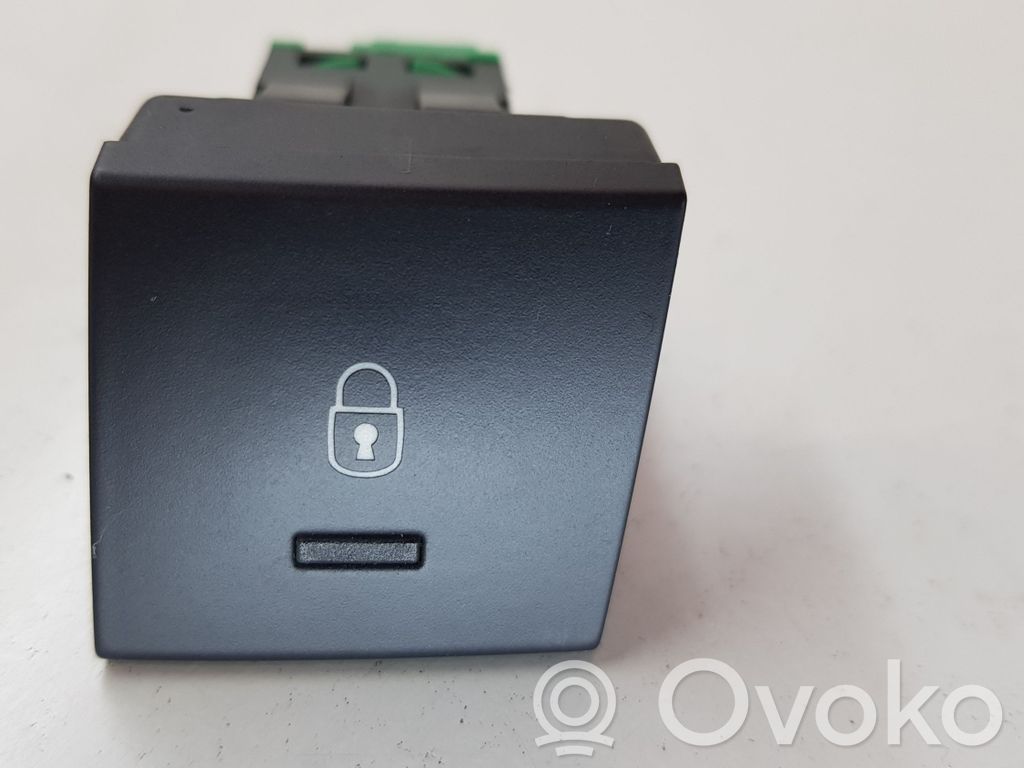 Peugeot 508 Central locking switch button 