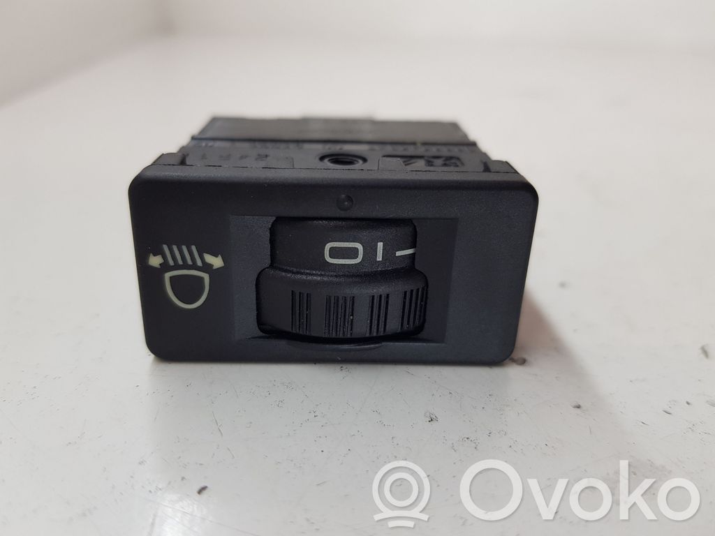 Citroen DS5 Headlight level height control switch 