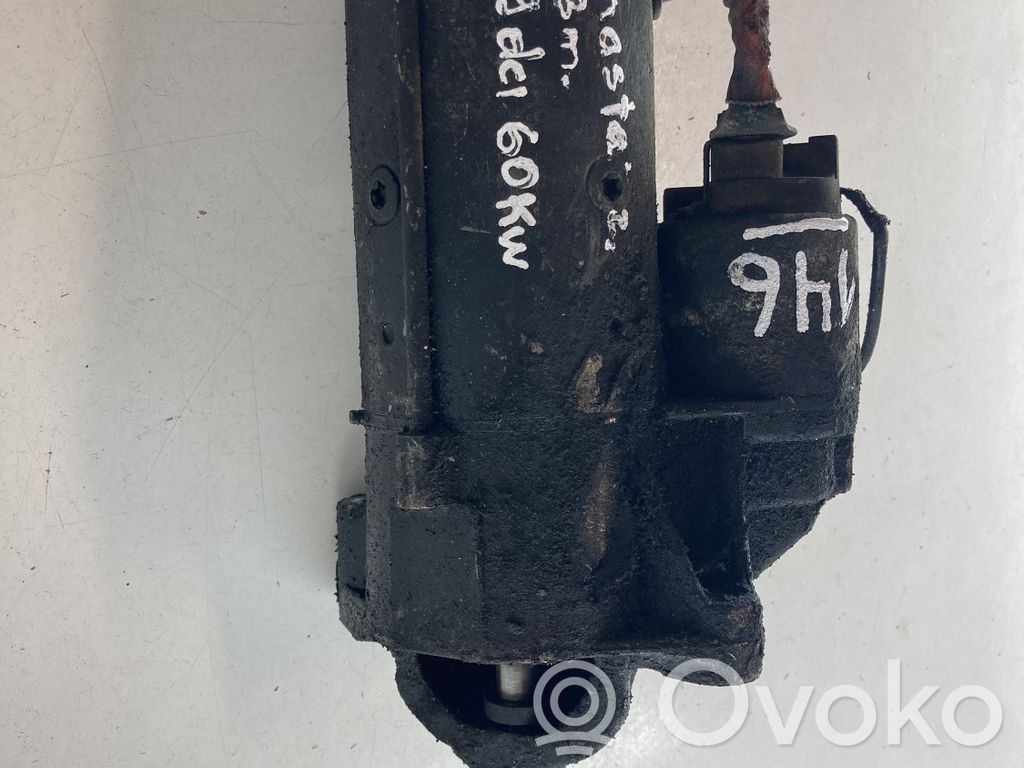 Nissan Primastar Starter motor 