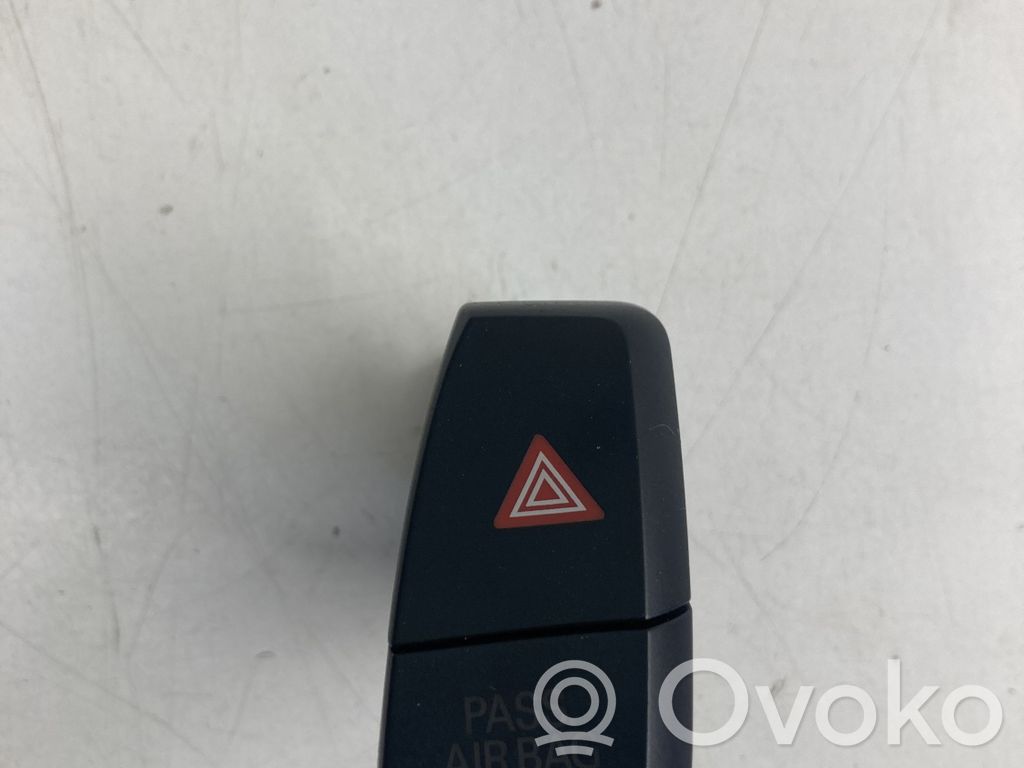 Audi A5 Sportback 8TA Botón interruptor de luz de peligro 