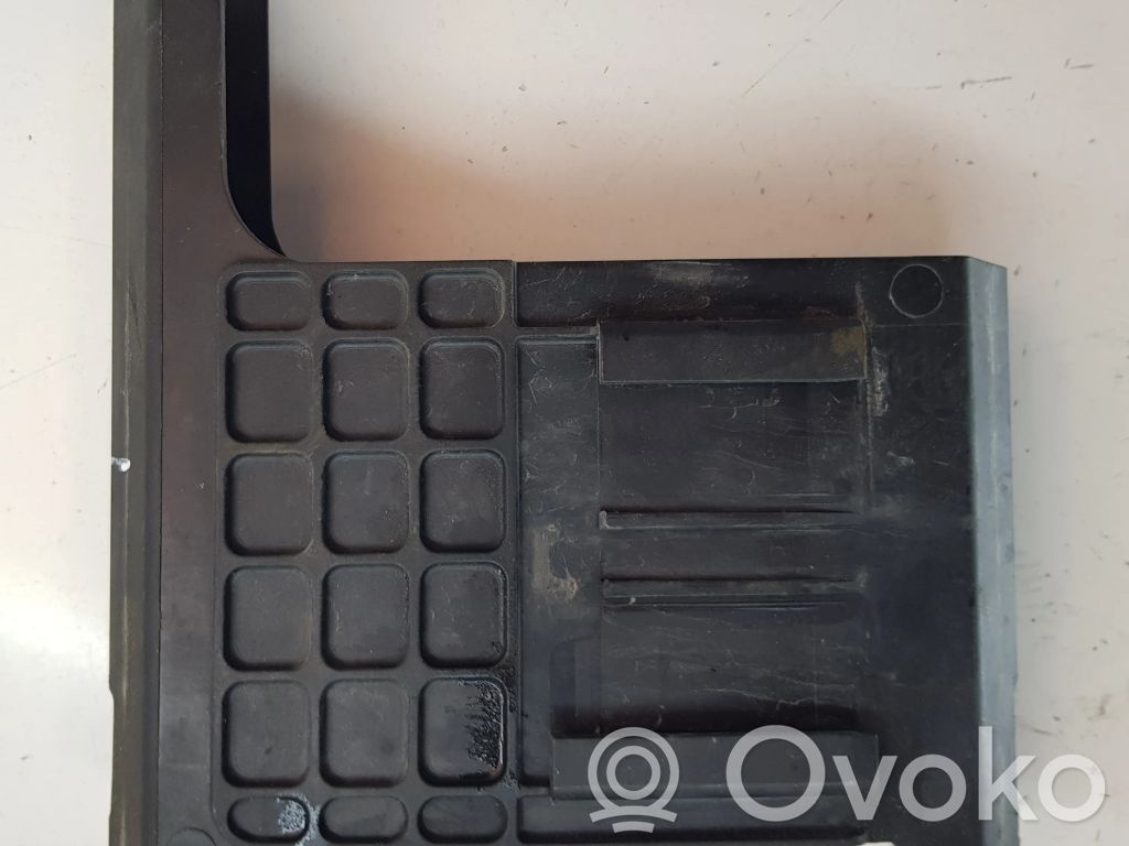 Opel Zafira C Other engine bay part 