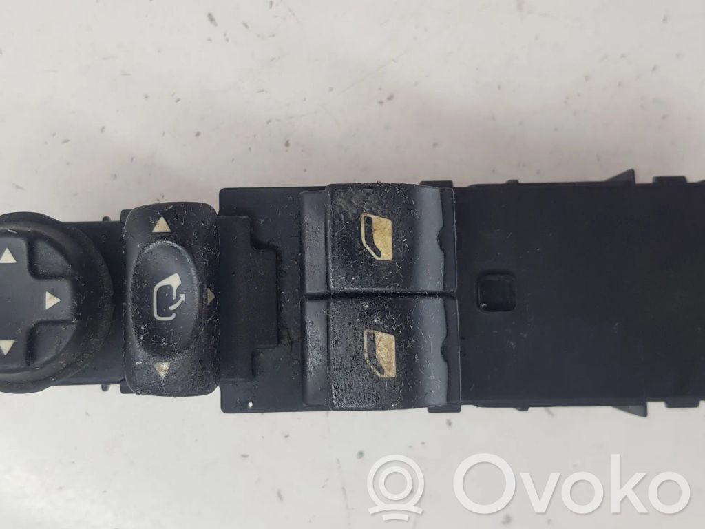 Citroen DS4 Electric window control switch 