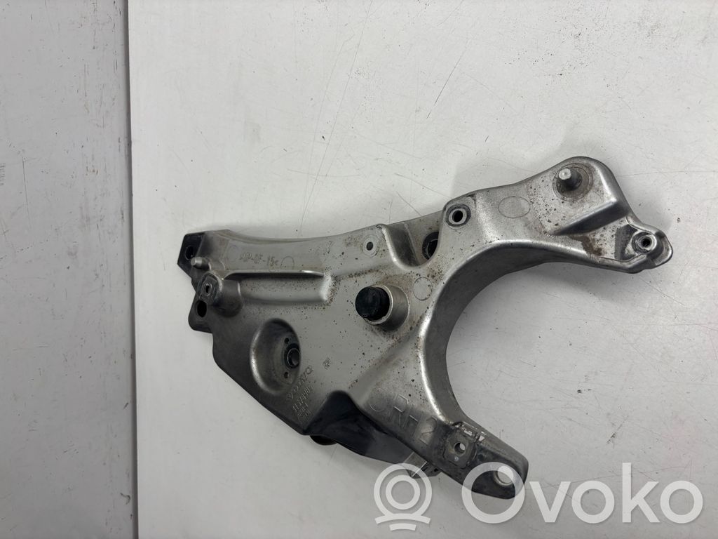 Volvo S90, V90 Fender mounting bracket 