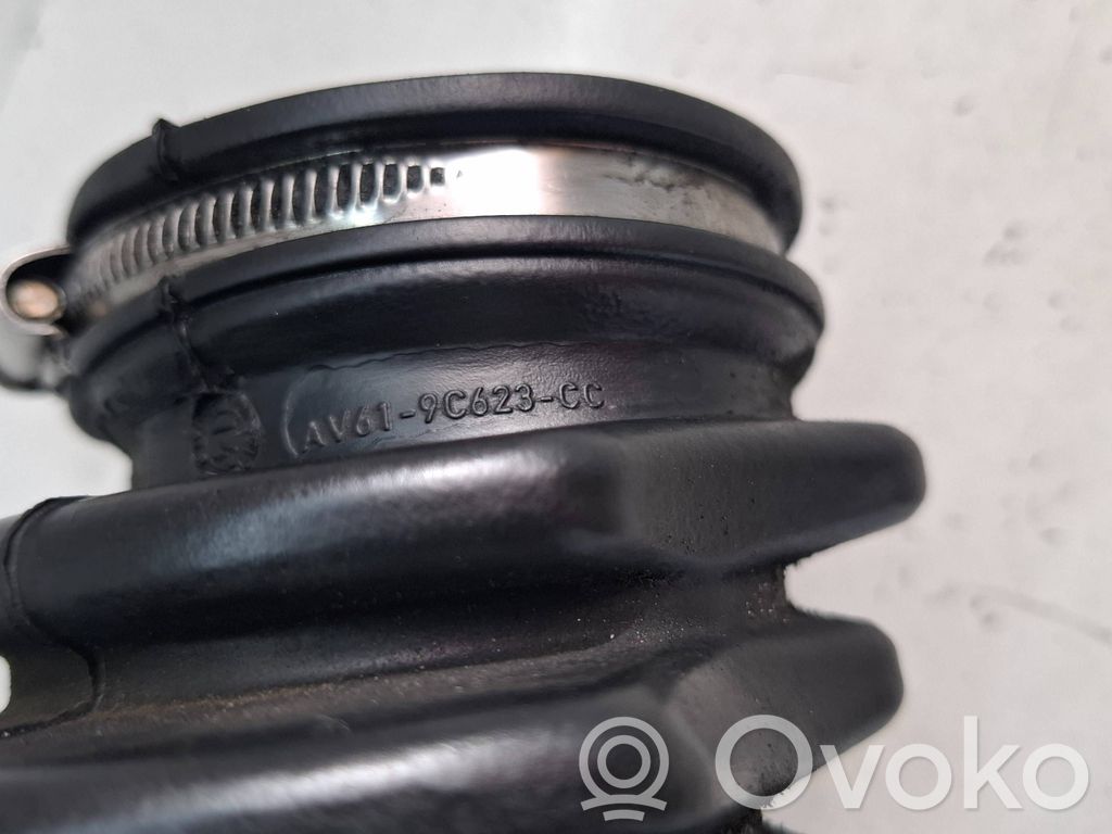 Volvo V40 Cross country Air intake hose/pipe 