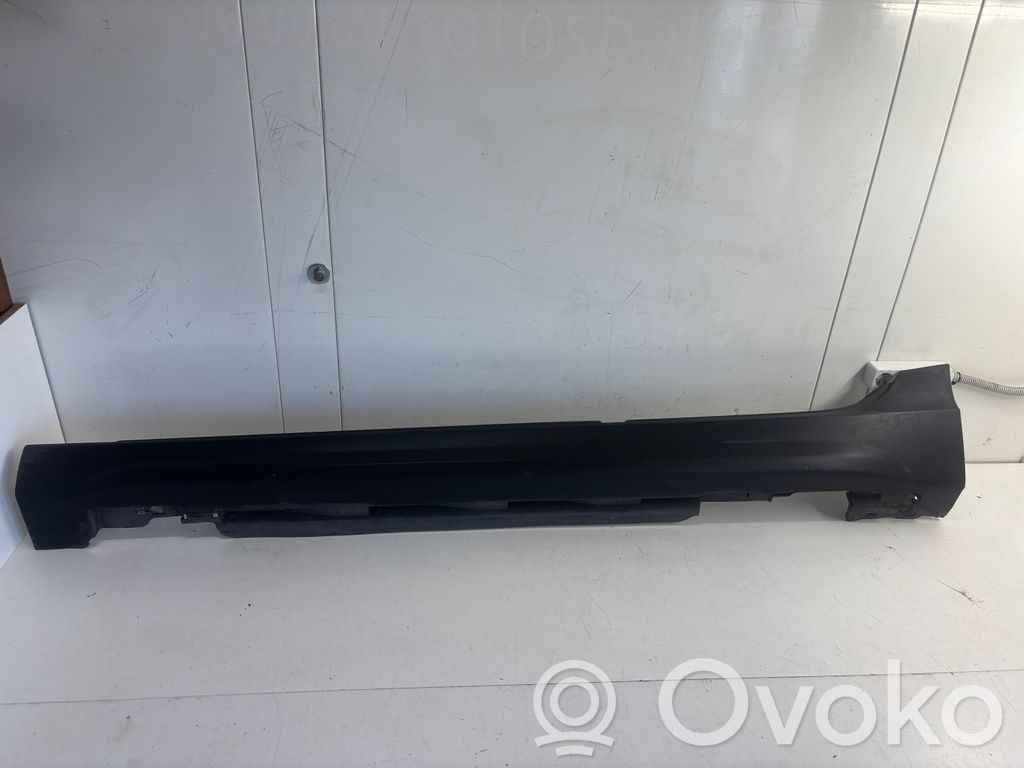 Volvo V40 Cross country Sill 