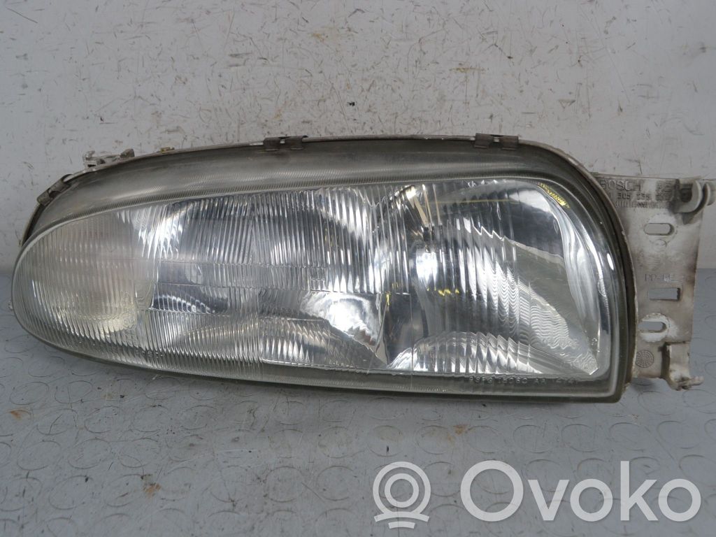 Ford Fiesta Headlight/headlamp 