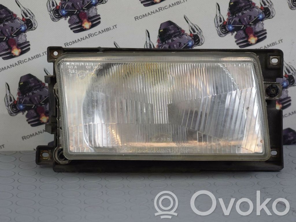 Volkswagen Polo II 86C 2F Phare frontale 
