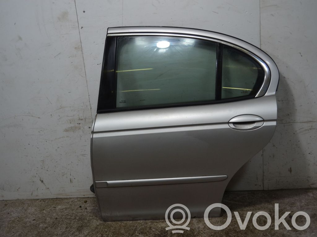 Jaguar X-Type Rear door 