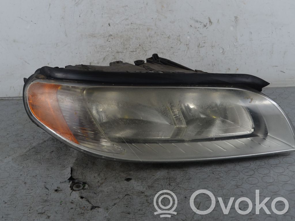 Volvo V70 Faro delantero/faro principal 