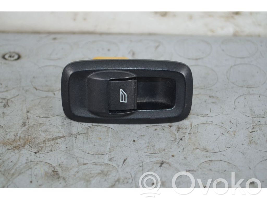 Ford Fiesta Tailgate/trunk/boot exterior handle 