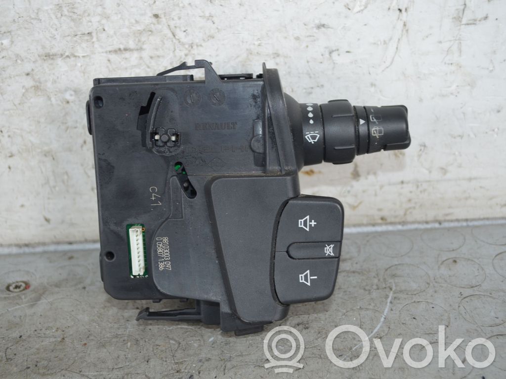Renault Clio III Interruptor/palanca de limpiador de luz de giro 