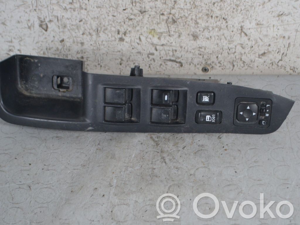 Citroen C-Crosser Interruptor del elevalunas eléctrico 