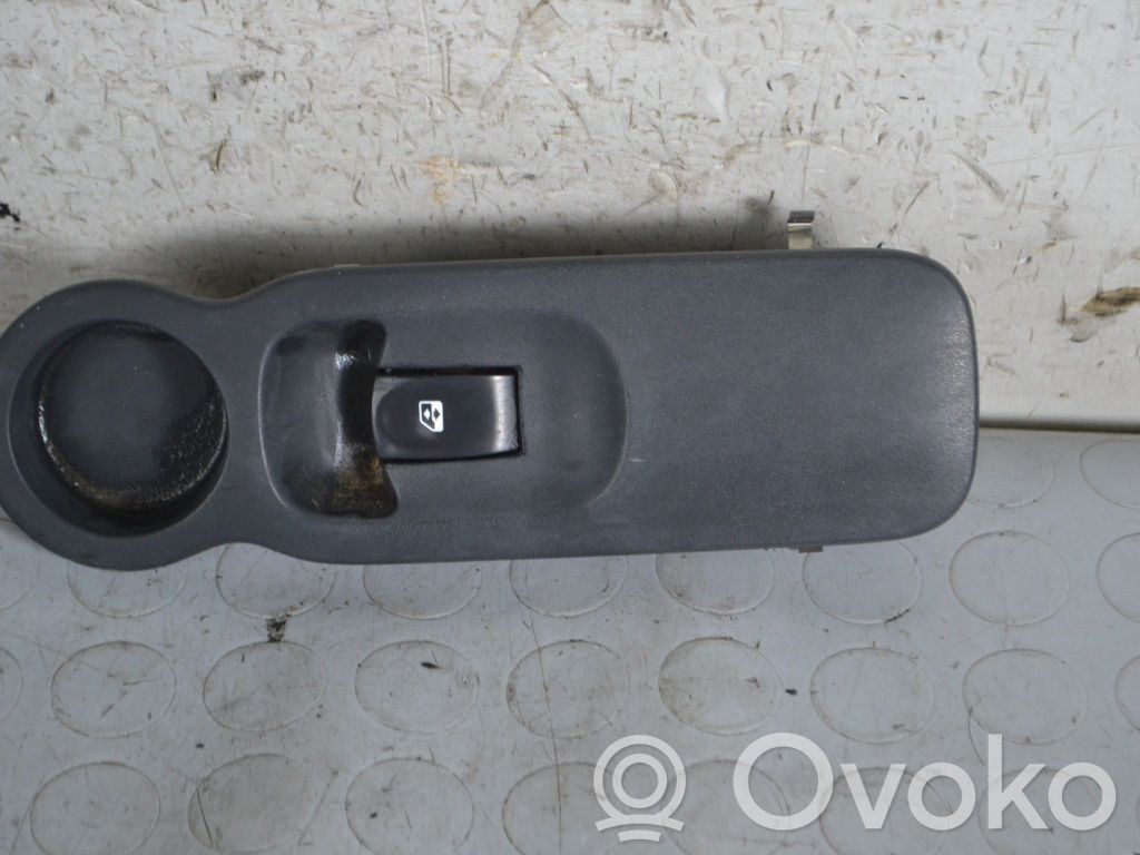 Renault Modus Electric window control switch 