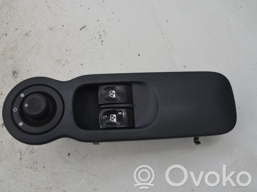 Renault Modus Electric window control switch 
