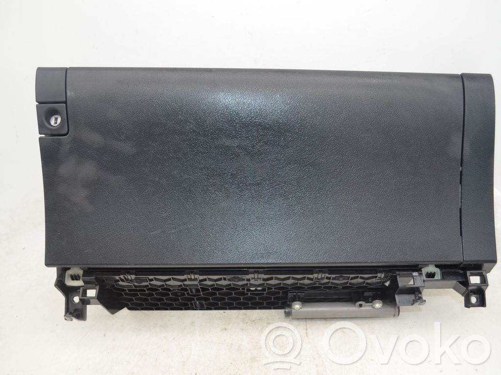 Lexus CT 200H Juego guantera 