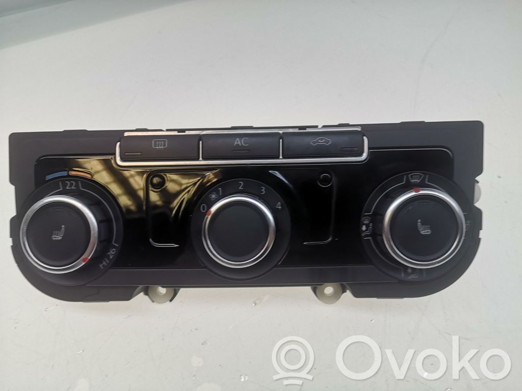Volkswagen Golf VI Climate control unit 